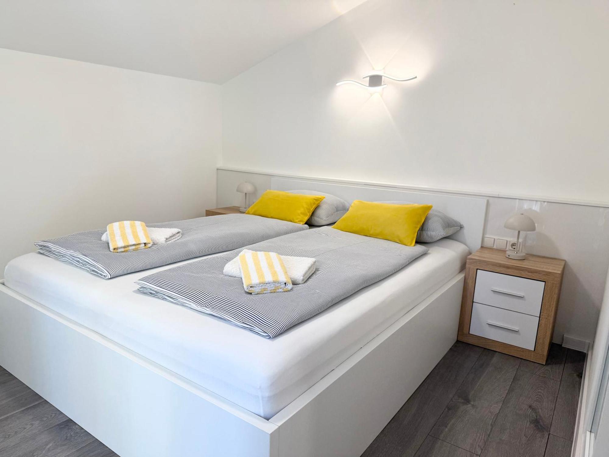 Apartments Antic 1 Pjescana Uvala Eksteriør bilde